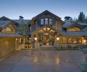Enjoy end of the road privacy and walk to the Tiehack lift from this classic mountain...