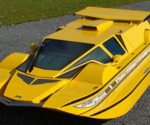 Designed and built by Rick Dobbertin, the HydroCar is an amphibious car that transfor...